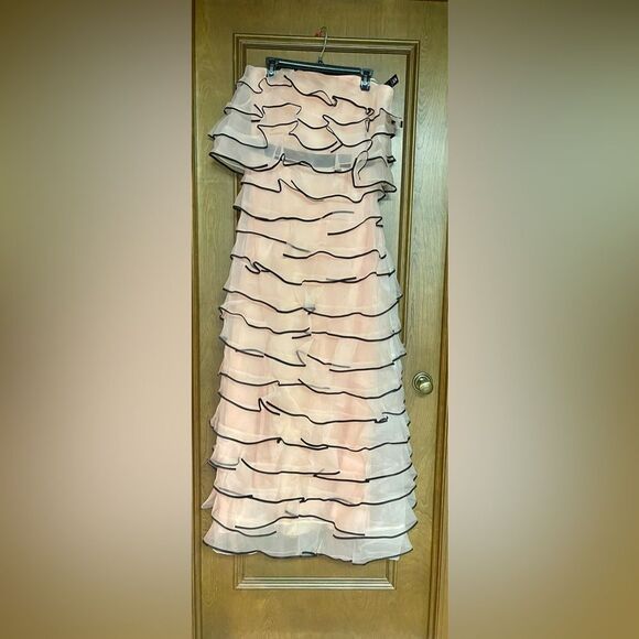 Sachin + Babi Dresses & Skirts - Sachin + Babi %100 Silk Black and Pink One Shoulder Gown